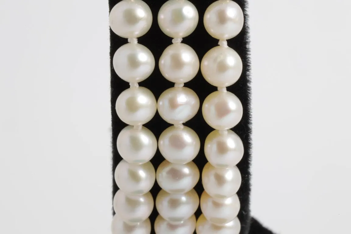 7.5'' 14k Yellow Gold 3 Strand Pearl Bracelet (19.40g.)