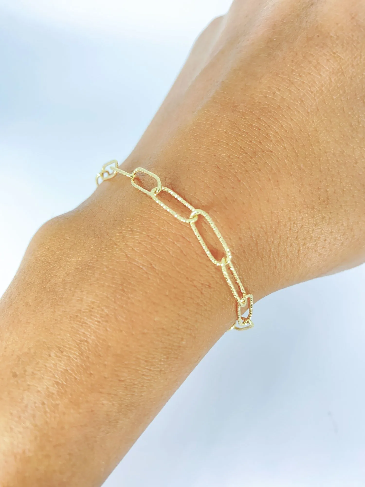 7.5 Diamond Cut Paperclip Link Bracelet 14K Gold R2084