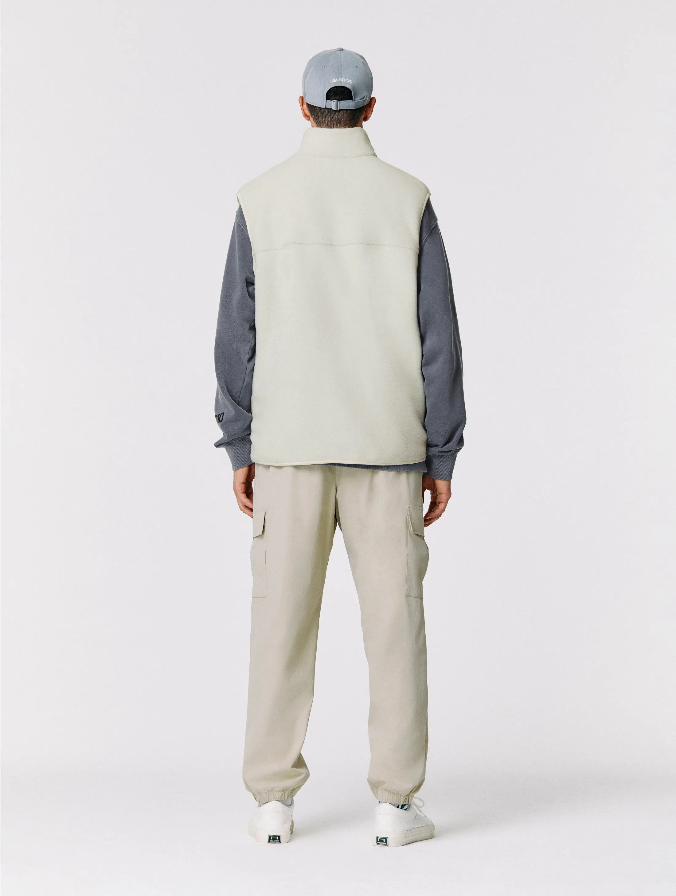 LOGO TAPE MICRO FLEECE VEST-IVORY