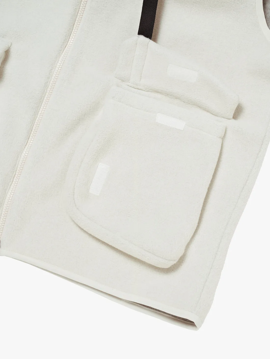 LOGO TAPE MICRO FLEECE VEST-IVORY