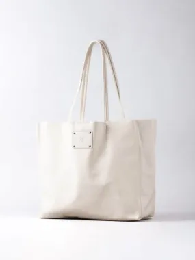 Tarn Leather Bucket Bag in Off-White